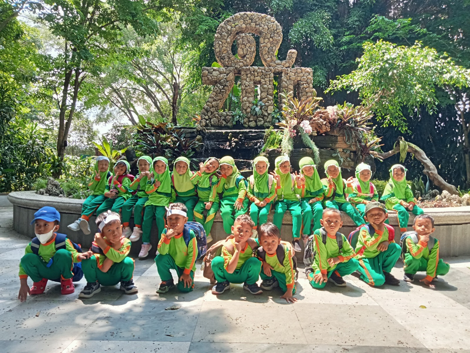 PLS (Pembelajaran Luar Sekolah) Gembiraloka Zoo